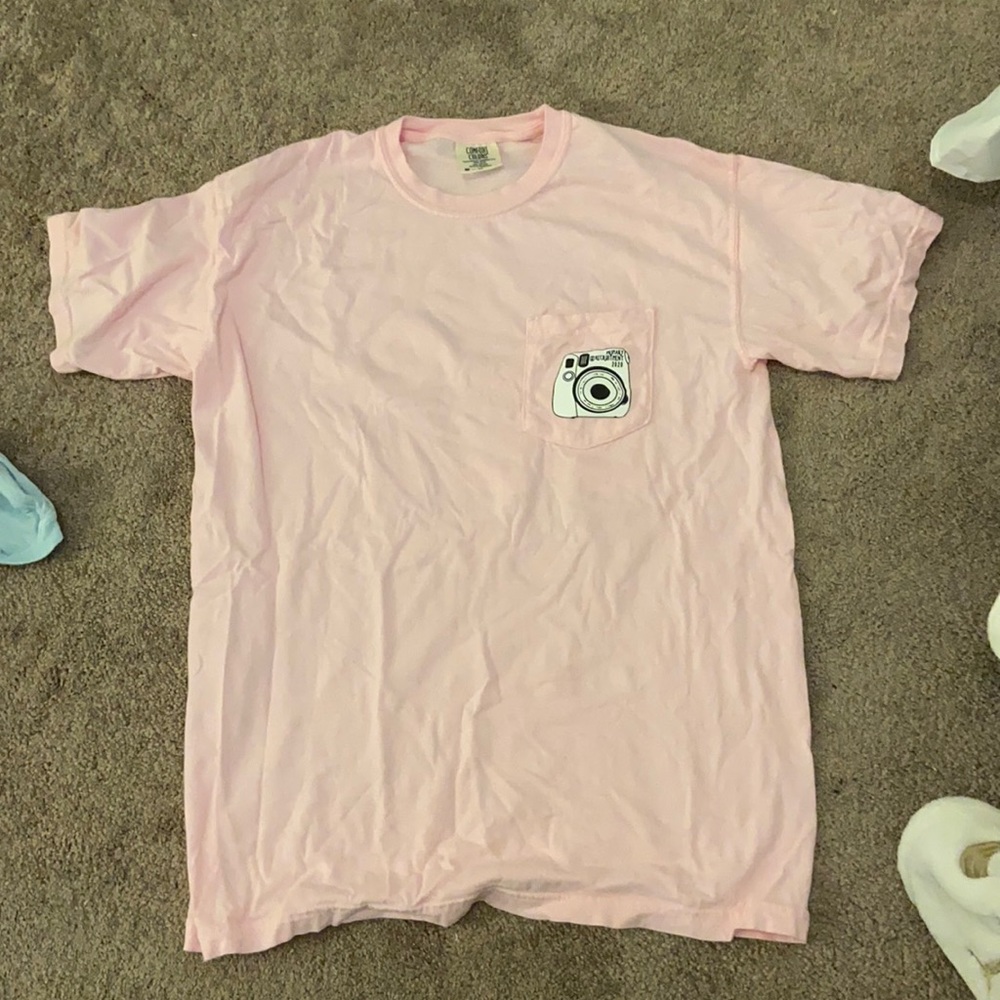 comfort colors shirt